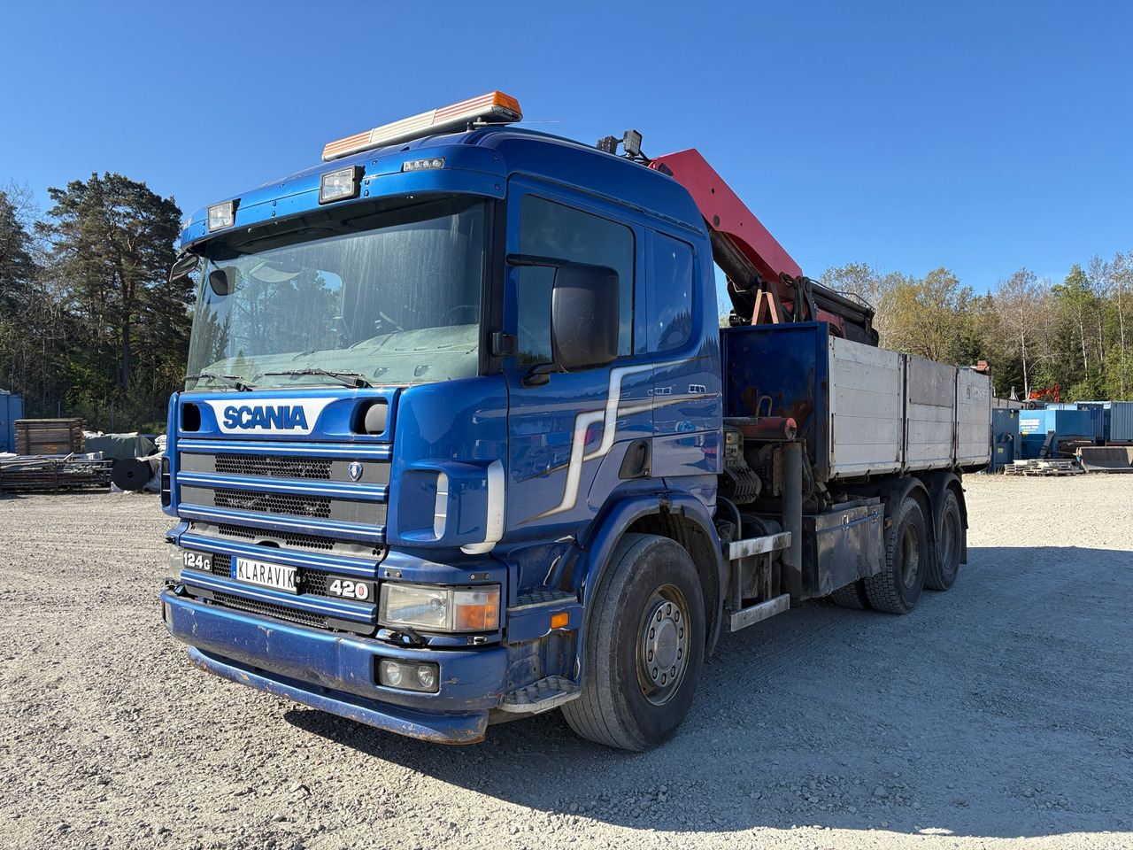 Scania P240 6x2 - Вантажівка з маніпулятором: фото 1 Scania P240 6x2 - Вантажівка з маніпулятором: фото 1