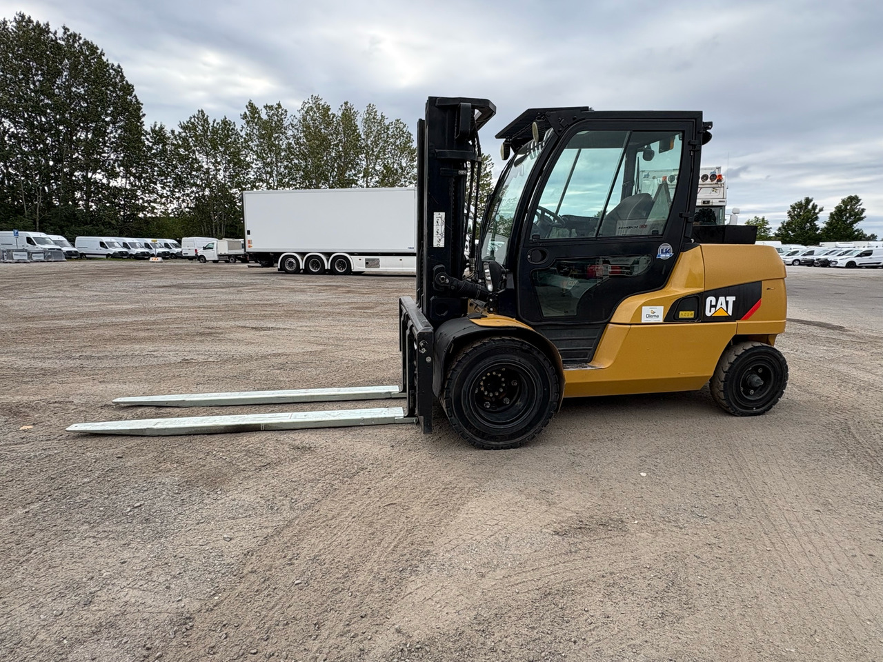CAT DP50N - Вантажно-розвантажувальна техніка: фото 1 CAT DP50N - Вантажно-розвантажувальна техніка: фото 1