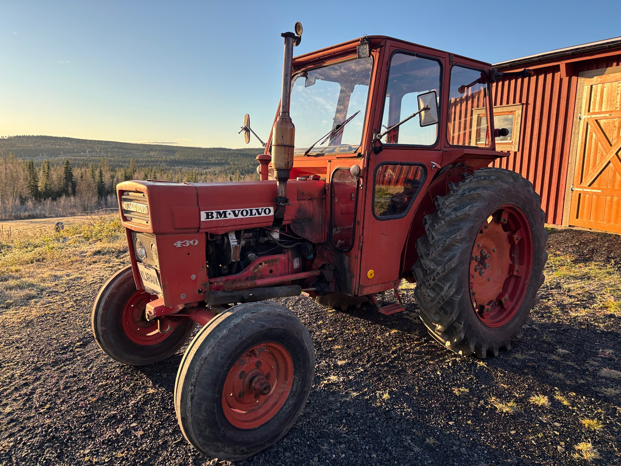 Volvo BM T 430 - Трактор: фото 1 Volvo BM T 430 - Трактор: фото 1