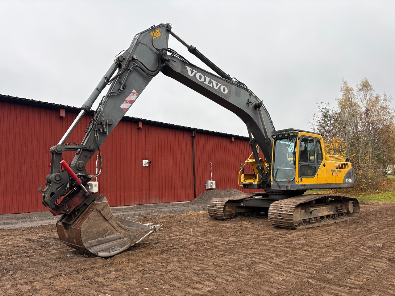 Volvo EC 240BLC - Екскаватор: фото 1 Volvo EC 240BLC - Екскаватор: фото 1
