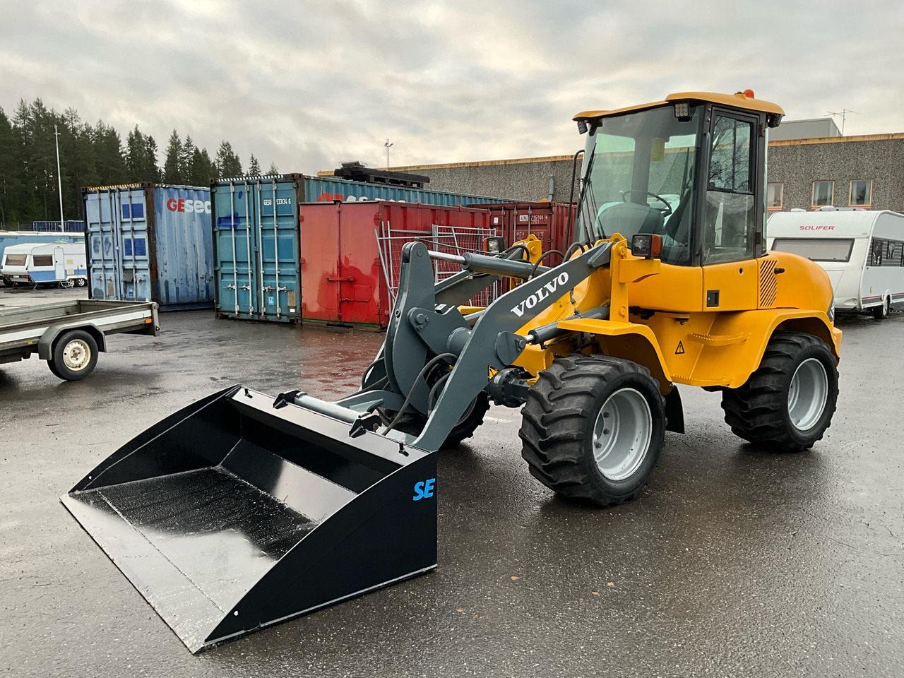 Volvo L35B-7 - Колісний навантажувач: фото 1 Volvo L35B-7 - Колісний навантажувач: фото 1