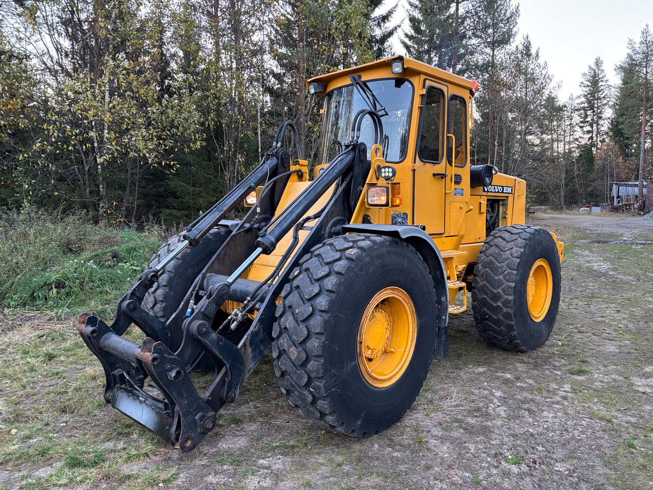Volvo L70 - Колісний навантажувач: фото 1 Volvo L70 - Колісний навантажувач: фото 1