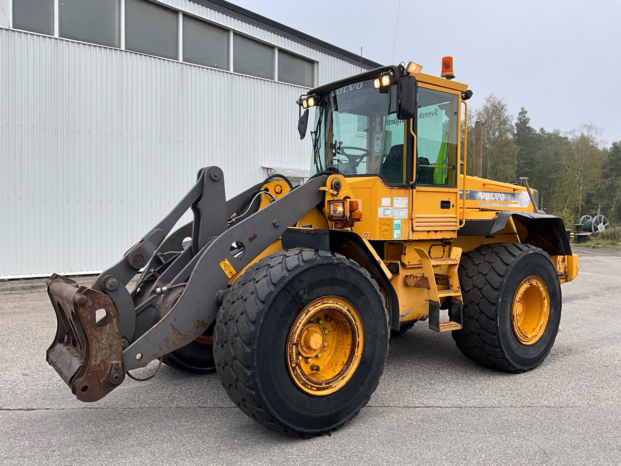 Volvo L70C - Колісний навантажувач: фото 1 Volvo L70C - Колісний навантажувач: фото 1
