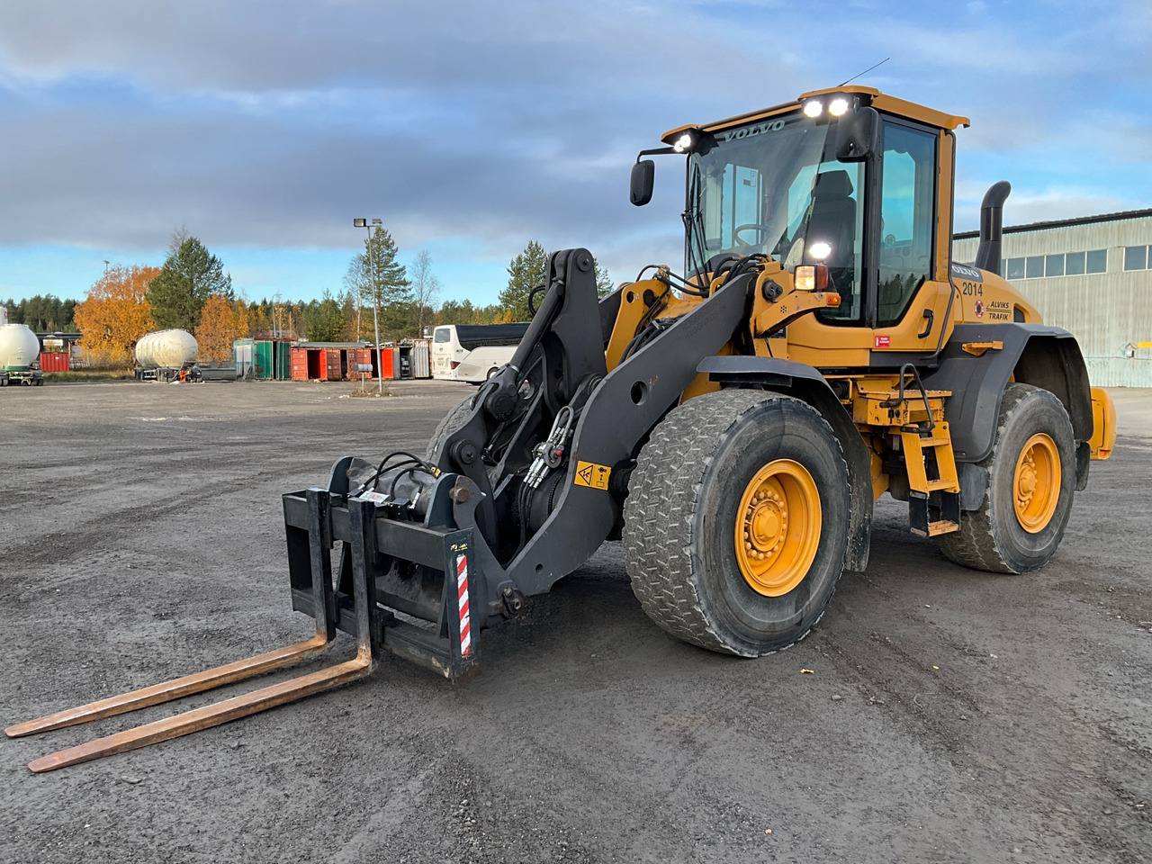 Volvo L70G - Колісний навантажувач: фото 1 Volvo L70G - Колісний навантажувач: фото 1