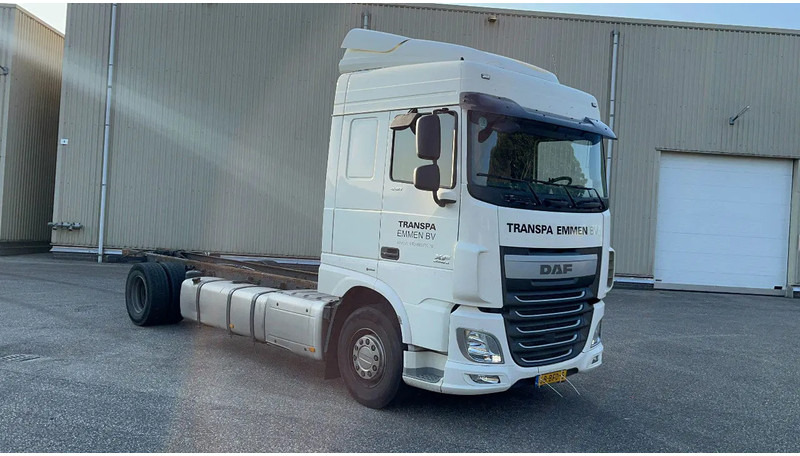 DAF XF 440 nette XF106 Chassis cabine - Вантажівка шасі: фото 3 DAF XF 440 nette XF106 Chassis cabine - Вантажівка шасі: фото 3