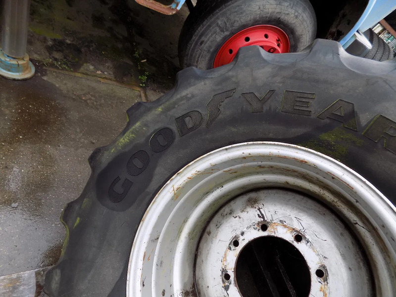 GOOD YEAR banden met velg good year banden met velg 540/65 R 24 - Зернозбиральний комбайн: фото 3 GOOD YEAR banden met velg good year banden met velg 540/65 R 24 - Зернозбиральний комбайн: фото 3