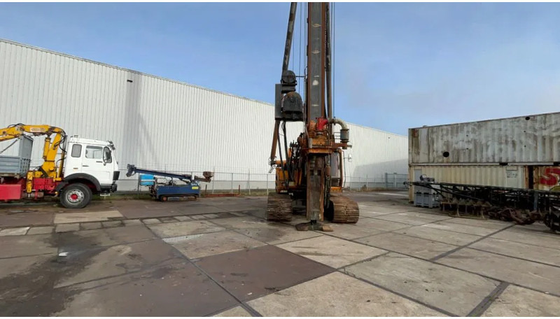 Hitachi EX200 LC Driller - Бурова установка: фото 4 Hitachi EX200 LC Driller - Бурова установка: фото 4