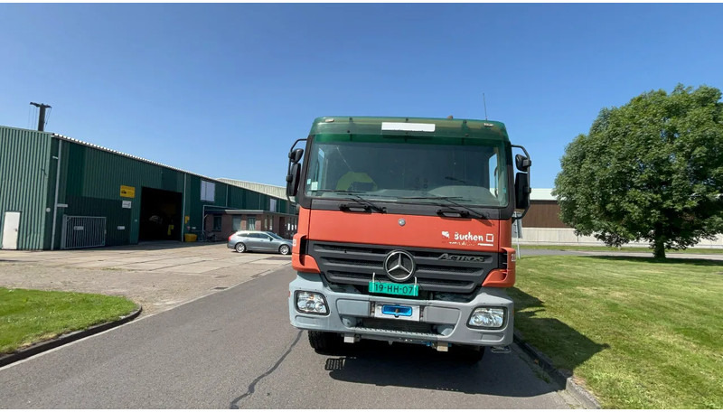 Mercedes-Benz Actros 4141 Mercedes 4141 8x4 full steel INOX tank - Асенізатори: фото 3 Mercedes-Benz Actros 4141 Mercedes 4141 8x4 full steel INOX tank - Асенізатори: фото 3