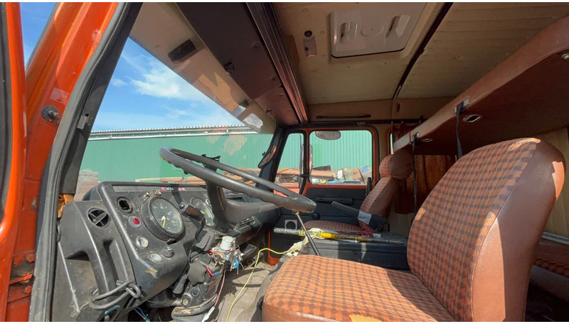 Mercedes-Benz NG Mercedes benz NG 1213 Box truck - Вантажівка з закритим кузовом: фото 4 Mercedes-Benz NG Mercedes benz NG 1213 Box truck - Вантажівка з закритим кузовом: фото 4