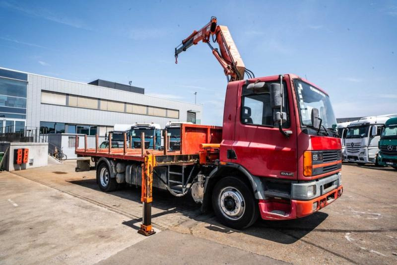 DAF 65.180 - ATLAS 100.1 - Бортова вантажівка/ Платформа, Вантажівка з маніпулятором: фото 2 DAF 65.180 - ATLAS 100.1 - Бортова вантажівка/ Платформа, Вантажівка з маніпулятором: фото 2