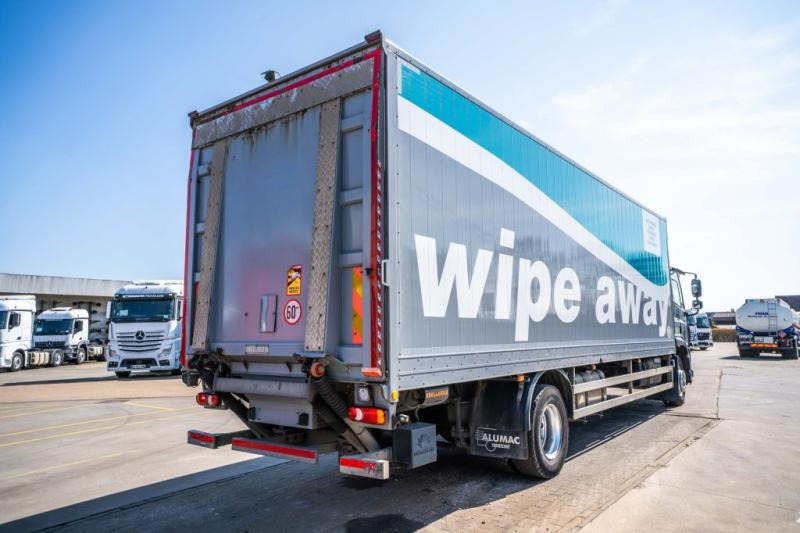 DAF CF 260 (19T) + DHOLLANDIA 2.5T. - Вантажівка з закритим кузовом: фото 4 DAF CF 260 (19T) + DHOLLANDIA 2.5T. - Вантажівка з закритим кузовом: фото 4