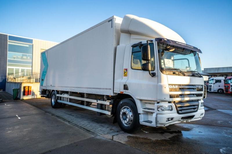 DAF CF 75.250 +DHOLLANDIA 2T. - Вантажівка з закритим кузовом: фото 2 DAF CF 75.250 +DHOLLANDIA 2T. - Вантажівка з закритим кузовом: фото 2