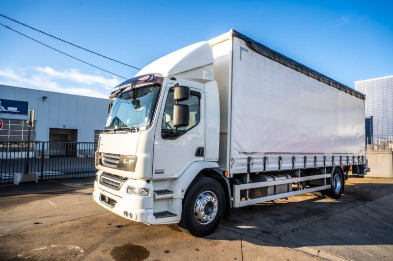 DAF LF 55.250 - Тентована вантажівка: фото 1 DAF LF 55.250 - Тентована вантажівка: фото 1