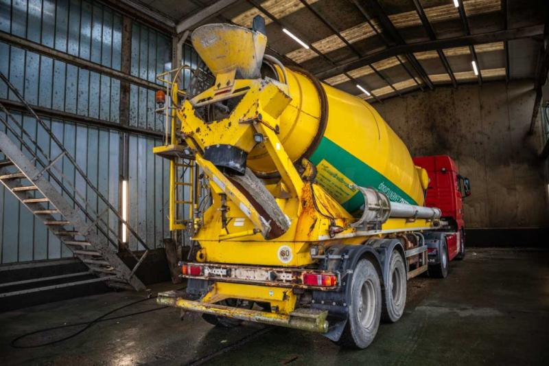 DE BUF BETON MIXER/MALAXEUR/MISCHER 12M3 - Напівпричіп бетонозмішувач: фото 3 DE BUF BETON MIXER/MALAXEUR/MISCHER 12M3 - Напівпричіп бетонозмішувач: фото 3
