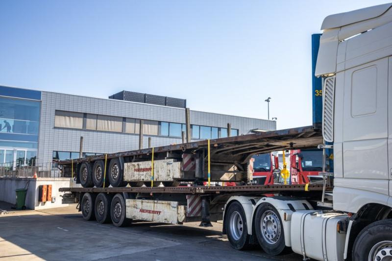 Krone SD27-PLATEAU-39000 KG MTM - Бортовий напівпричіп/ Платформа: фото 2 Krone SD27-PLATEAU-39000 KG MTM - Бортовий напівпричіп/ Платформа: фото 2