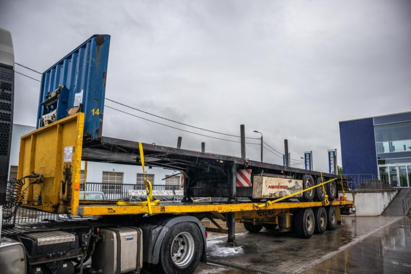 Krone SD27-PLATEAU-39000 KG MTM - Бортовий напівпричіп/ Платформа: фото 1 Krone SD27-PLATEAU-39000 KG MTM - Бортовий напівпричіп/ Платформа: фото 1