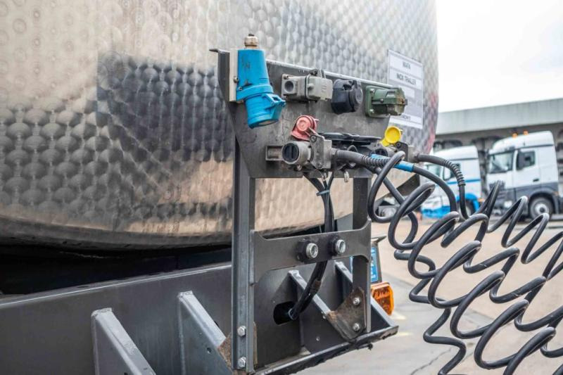 MAFA SAL 40.24/95e-INOX 29.000 L (no pump) - Напівпричіп цистерна: фото 5 MAFA SAL 40.24/95e-INOX 29.000 L (no pump) - Напівпричіп цистерна: фото 5