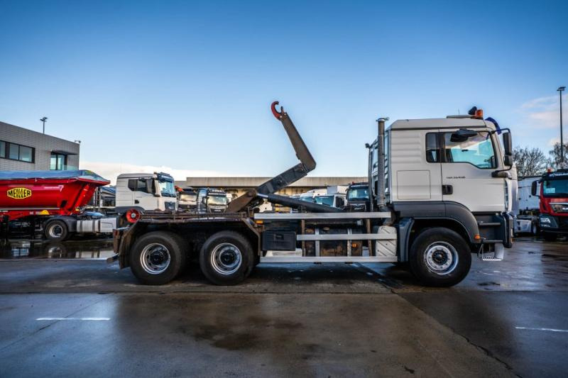 MAN TGA 33.430 BB - Гаковий мультиліфт вантажівка: фото 3 MAN TGA 33.430 BB - Гаковий мультиліфт вантажівка: фото 3