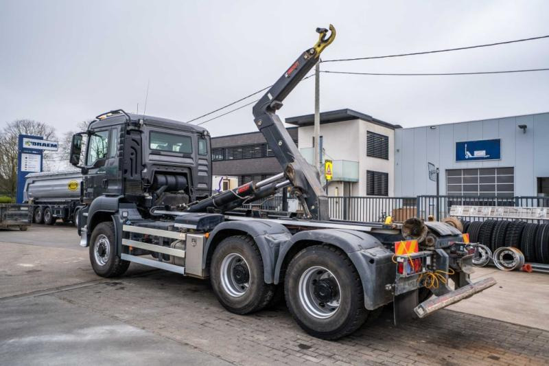 MAN TGS 33.470 BL-6x6H - Гаковий мультиліфт вантажівка: фото 4 MAN TGS 33.470 BL-6x6H - Гаковий мультиліфт вантажівка: фото 4