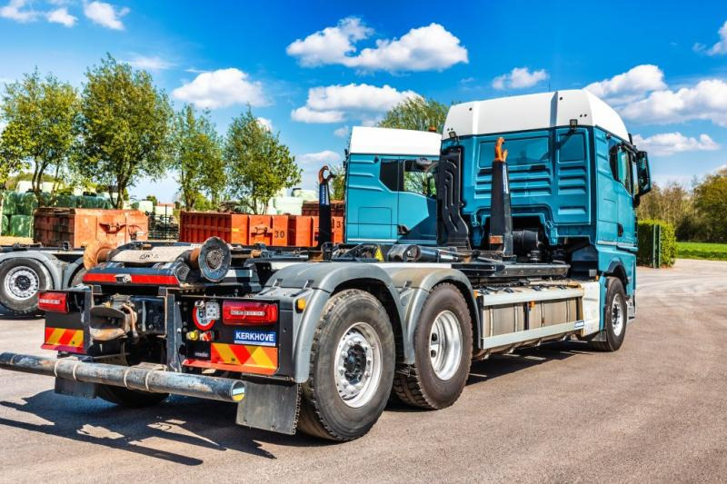 MAN TGX 26.510 6x2-4 LL + AJK - Гаковий мультиліфт вантажівка: фото 3 MAN TGX 26.510 6x2-4 LL + AJK - Гаковий мультиліфт вантажівка: фото 3