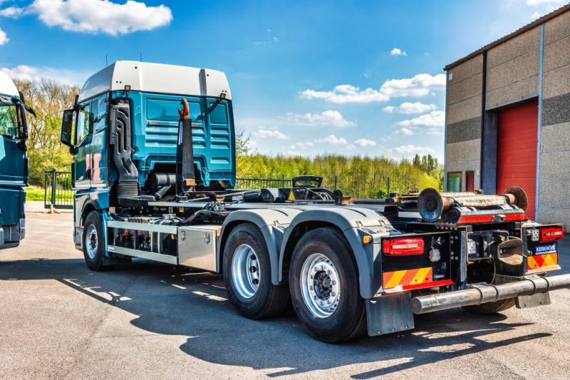 MAN TGX 26.510 6x2-4 LL + AJK - Гаковий мультиліфт вантажівка: фото 5 MAN TGX 26.510 6x2-4 LL + AJK - Гаковий мультиліфт вантажівка: фото 5