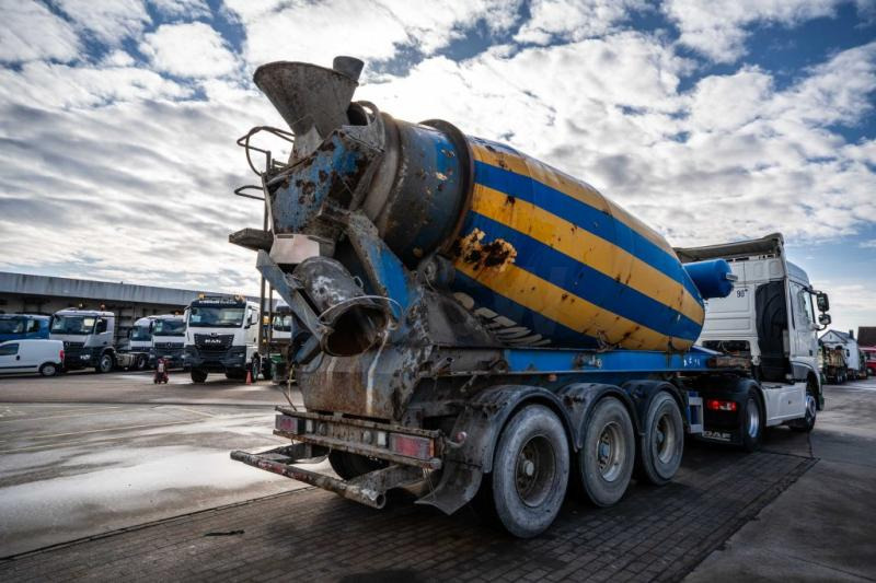 MULLER BETON MIXER/MALAXEUR/MISCHER LIEBHERR 12M3 - Напівпричіп бетонозмішувач: фото 4 MULLER BETON MIXER/MALAXEUR/MISCHER LIEBHERR 12M3 - Напівпричіп бетонозмішувач: фото 4
