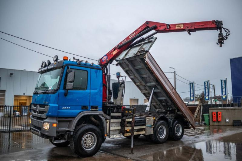 Mercedes ACTROS 3344 AK - HMF 1643 Z2 - Самоскид вантажівка, Вантажівка з маніпулятором: фото 1 Mercedes ACTROS 3344 AK - HMF 1643 Z2 - Самоскид вантажівка, Вантажівка з маніпулятором: фото 1