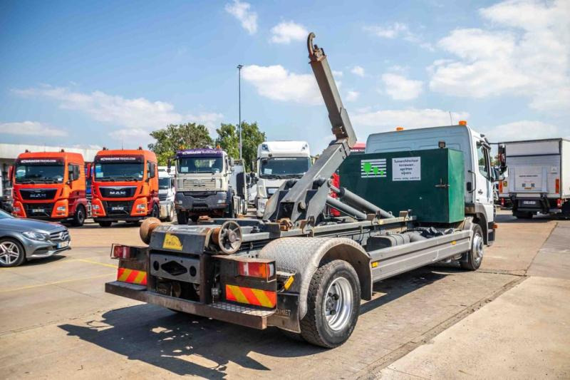 Mercedes ATEGO 1222 K - Гаковий мультиліфт вантажівка: фото 3 Mercedes ATEGO 1222 K - Гаковий мультиліфт вантажівка: фото 3