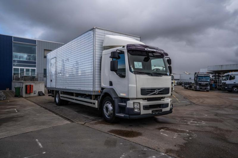 Volvo FL 260 (19t) +DHOLLANDIA 2T. - Вантажівка з закритим кузовом: фото 2 Volvo FL 260 (19t) +DHOLLANDIA 2T. - Вантажівка з закритим кузовом: фото 2