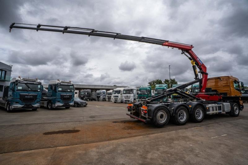 Volvo FMX 430-8x4+HMF 2820/6xhydr. - Гаковий мультиліфт вантажівка, Вантажівка з маніпулятором: фото 4 Volvo FMX 430-8x4+HMF 2820/6xhydr. - Гаковий мультиліфт вантажівка, Вантажівка з маніпулятором: фото 4