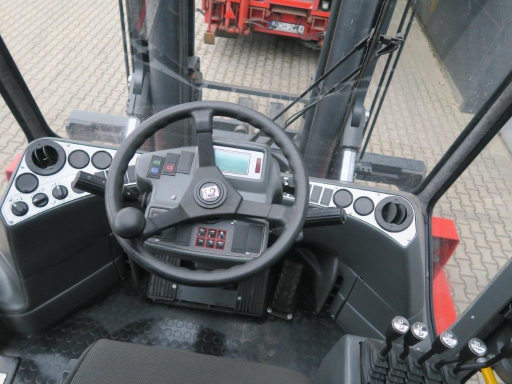 Kalmar DCE150-6 Marine Forklift For Boat Handling - Дизельний навантажувач: фото 3 Kalmar DCE150-6 Marine Forklift For Boat Handling - Дизельний навантажувач: фото 3