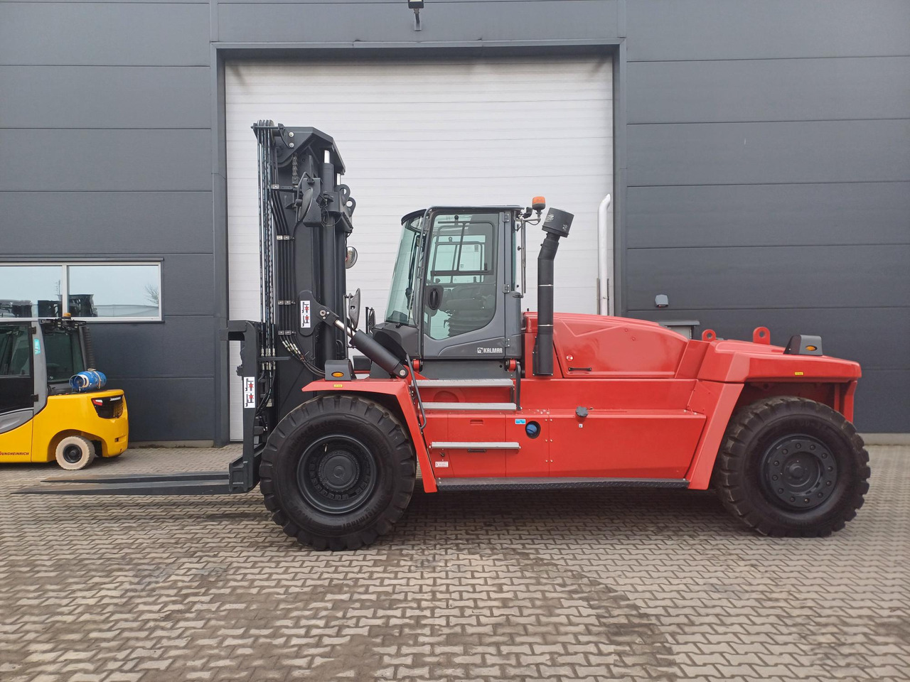 Kalmar DCG250-12LB - Дизельний навантажувач: фото 3 Kalmar DCG250-12LB - Дизельний навантажувач: фото 3