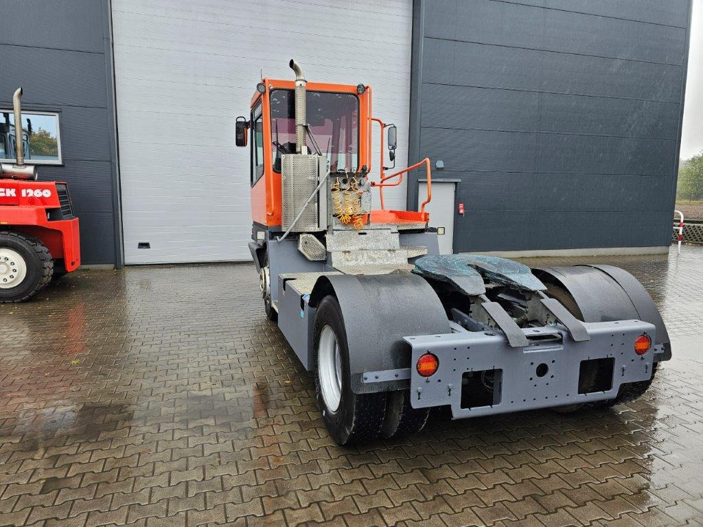 Terberg YT182 - Термінальний трактор: фото 5 Terberg YT182 - Термінальний трактор: фото 5