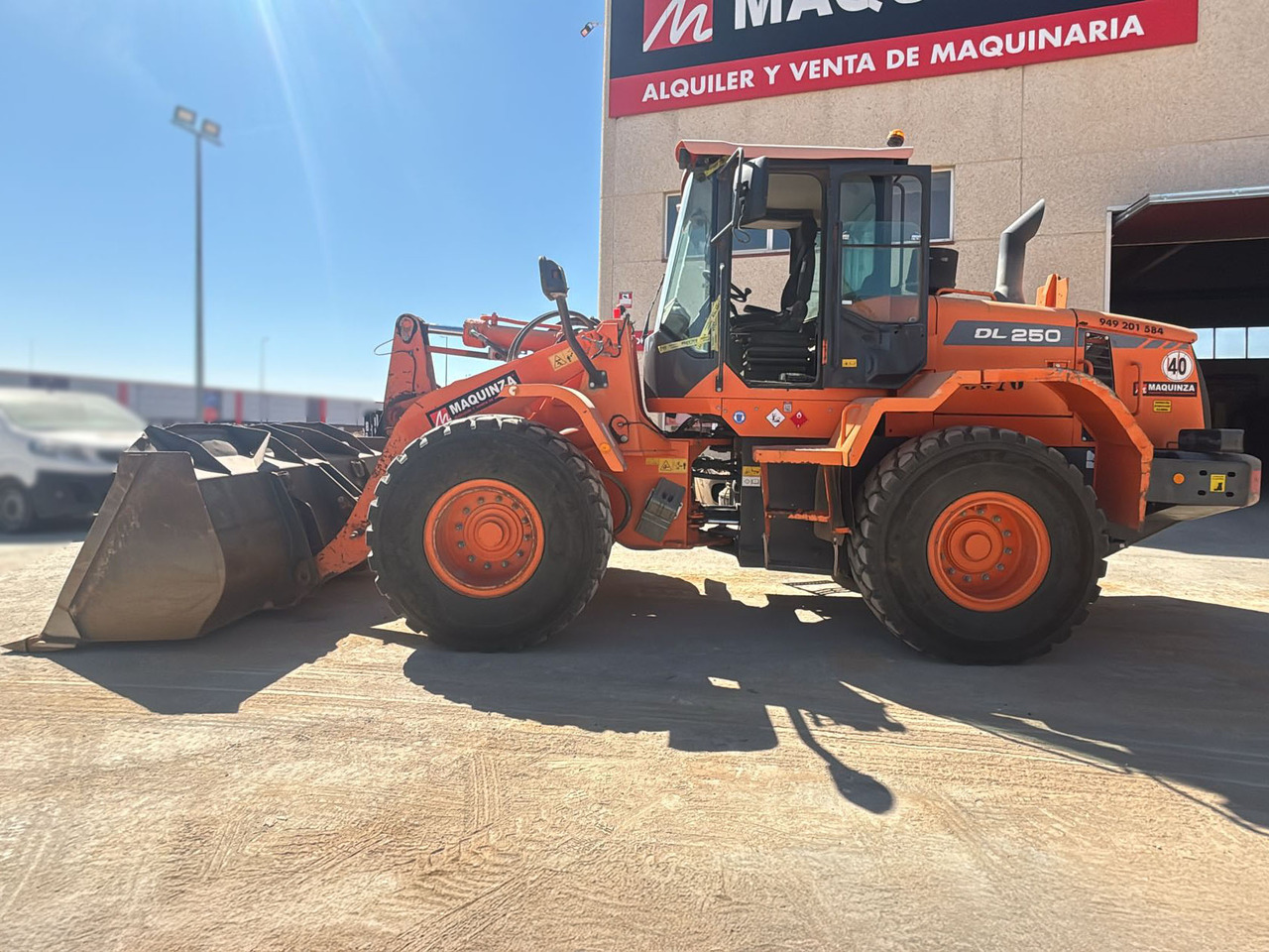 DOOSAN DL250-3 - Колісний навантажувач: фото 3 DOOSAN DL250-3 - Колісний навантажувач: фото 3
