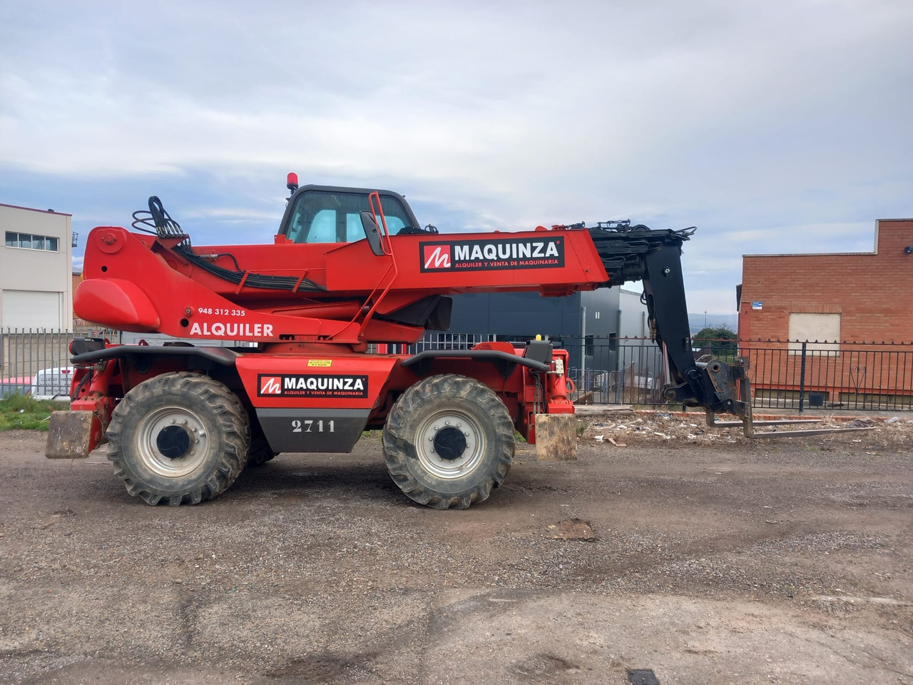 MANITOU MRT1742 - Навантажувач телескопічний: фото 1 MANITOU MRT1742 - Навантажувач телескопічний: фото 1