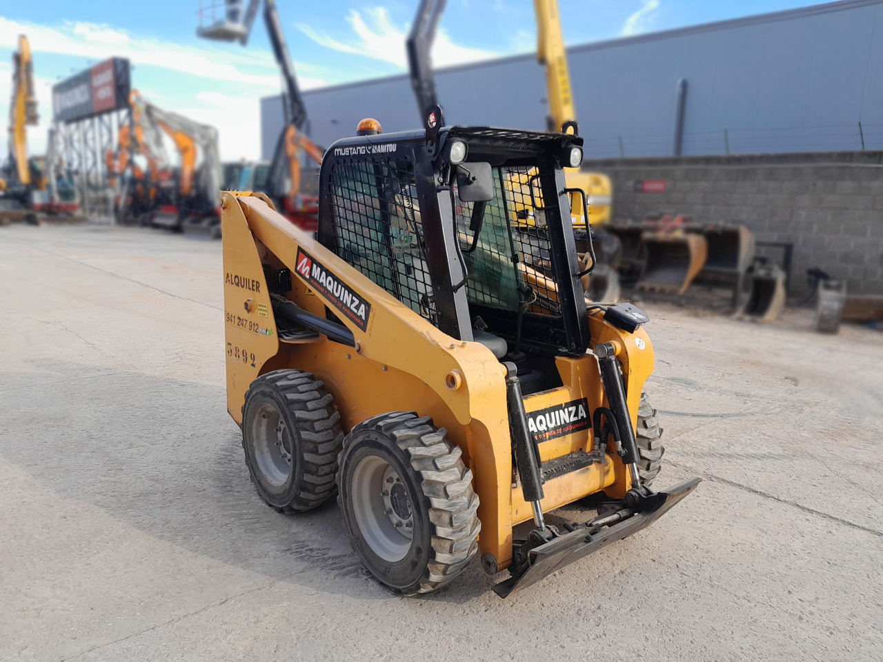 MUSTANG 1650R - Міні-навантажувач: фото 4 MUSTANG 1650R - Міні-навантажувач: фото 4