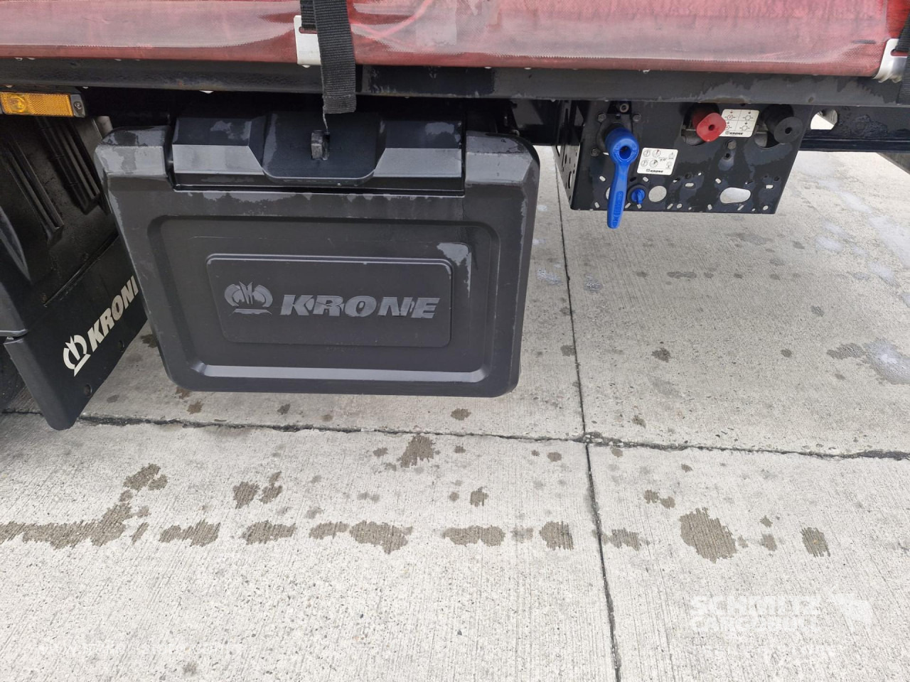 KRONE Curtainsider Mega - Тентований напівпричіп: фото 3 KRONE Curtainsider Mega - Тентований напівпричіп: фото 3