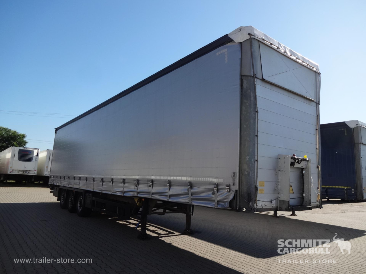 SCHMITZ Curtainsider Mega - Тентований напівпричіп: фото 4 SCHMITZ Curtainsider Mega - Тентований напівпричіп: фото 4