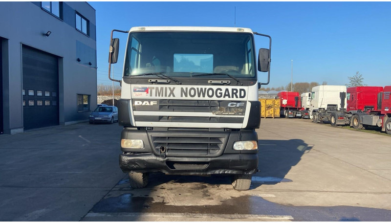 DAF CF 85.380 (EURO 3 / MANUAL GEARBOX / BOITE MANUELLE / BIG HUB / GRAND PONT / LAMES) - Вантажівка шасі: фото 2 DAF CF 85.380 (EURO 3 / MANUAL GEARBOX / BOITE MANUELLE / BIG HUB / GRAND PONT / LAMES) - Вантажівка шасі: фото 2
