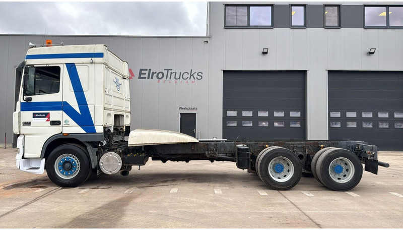 Вантажівка шасі DAF XF 95.430 (EURO 3 / 10 TYRES / 6X2 / MANUAL GEARBOX / BOITE MANUELLE): фото 7 Вантажівка шасі DAF XF 95.430 (EURO 3 / 10 TYRES / 6X2 / MANUAL GEARBOX / BOITE MANUELLE): фото 7