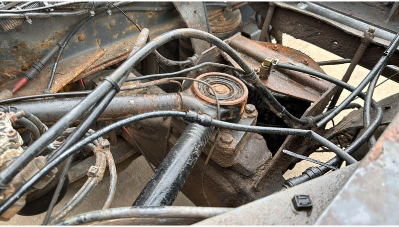 Вантажівка шасі DAF XF 95.430 (EURO 3 / 10 TYRES / 6X2 / MANUAL GEARBOX / BOITE MANUELLE): фото 11 Вантажівка шасі DAF XF 95.430 (EURO 3 / 10 TYRES / 6X2 / MANUAL GEARBOX / BOITE MANUELLE): фото 11