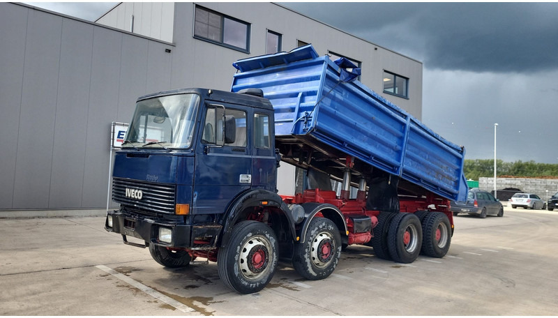 Iveco Magirus 340-34 (GRAND PONT / LAMES / POMPE MANUELLE / PARFAIT) - Самоскид вантажівка: фото 1 Iveco Magirus 340-34 (GRAND PONT / LAMES / POMPE MANUELLE / PARFAIT) - Самоскид вантажівка: фото 1
