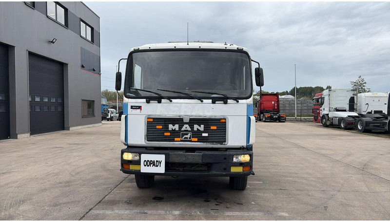 MAN 18.232 (MANUAL PUMP / POMPE MANUELLE / 11.000L) - Асенізатори: фото 2 MAN 18.232 (MANUAL PUMP / POMPE MANUELLE / 11.000L) - Асенізатори: фото 2