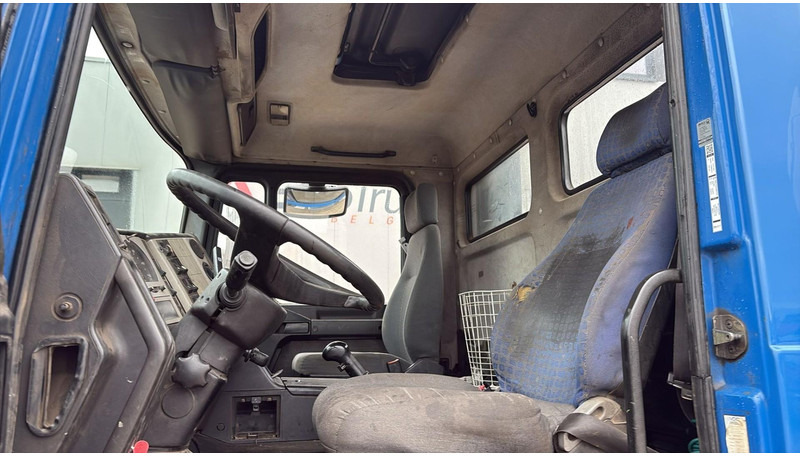 Вантажівка шасі MAN 19.403 (6 CYLINDER / MANUAL GEARBOX / BIG AXLE / GRAND PONT): фото 18 Вантажівка шасі MAN 19.403 (6 CYLINDER / MANUAL GEARBOX / BIG AXLE / GRAND PONT): фото 18