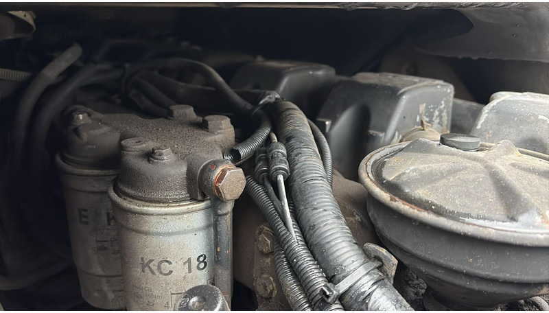 Вантажівка шасі MAN 19.403 (6 CYLINDER / MANUAL GEARBOX / BIG AXLE / GRAND PONT): фото 20 Вантажівка шасі MAN 19.403 (6 CYLINDER / MANUAL GEARBOX / BIG AXLE / GRAND PONT): фото 20