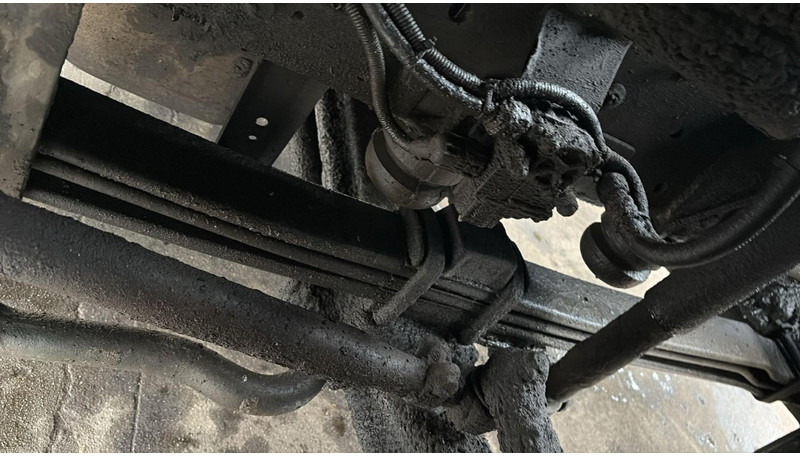 Вантажівка шасі MAN 19.403 (6 CYLINDER / MANUAL GEARBOX / BIG AXLE / GRAND PONT): фото 12 Вантажівка шасі MAN 19.403 (6 CYLINDER / MANUAL GEARBOX / BIG AXLE / GRAND PONT): фото 12