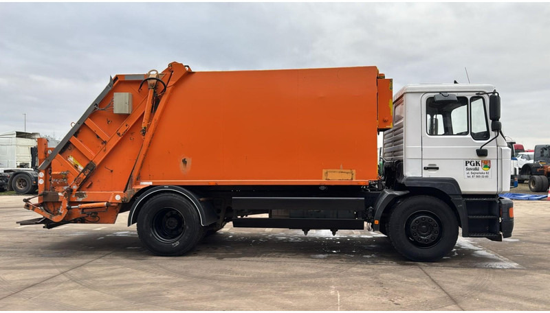 MAN F2000 (GARBAGE TRUCK / TOP CONDITION / 6 CYLINDER / MANUAL GEARBOX) - Сміттєвози: фото 4 MAN F2000 (GARBAGE TRUCK / TOP CONDITION / 6 CYLINDER / MANUAL GEARBOX) - Сміттєвози: фото 4