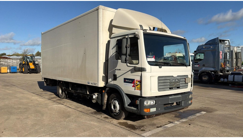 MAN TGL 8.180 (MANUAL GEARBOX / BOITE MANUELLE / CAMION BELGE / BELGIAN TRUCK) - Вантажівка з закритим кузовом: фото 2 MAN TGL 8.180 (MANUAL GEARBOX / BOITE MANUELLE / CAMION BELGE / BELGIAN TRUCK) - Вантажівка з закритим кузовом: фото 2