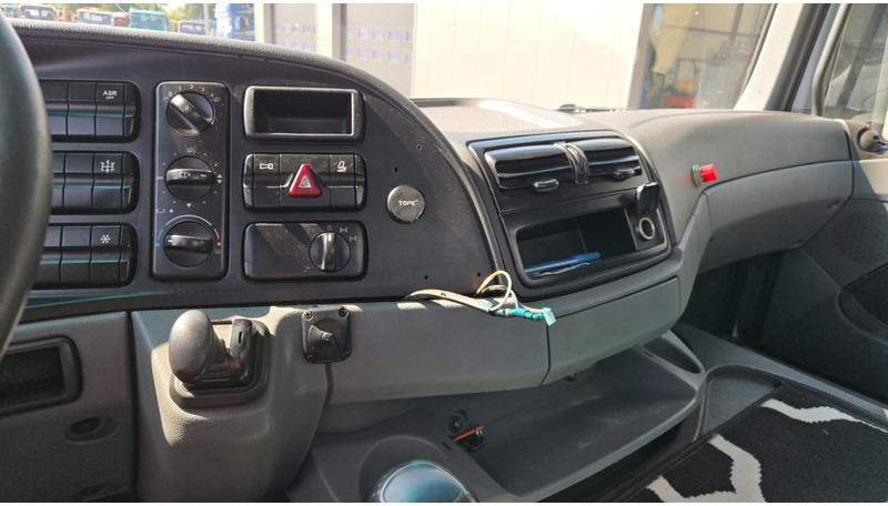 Mercedes-Benz Actros 2636 (6X4 / LAMES / GRAND PONT / MP2 / STEEL SUSP. / BOITE MANUELLE / MANUAL GEARBOX / 9M CHASSIS !!!) в лізинг Mercedes-Benz Actros 2636 (6X4 / LAMES / GRAND PONT / MP2 / STEEL SUSP. / BOITE MANUELLE / MANUAL GEARBOX / 9M CHASSIS !!!): фото 16