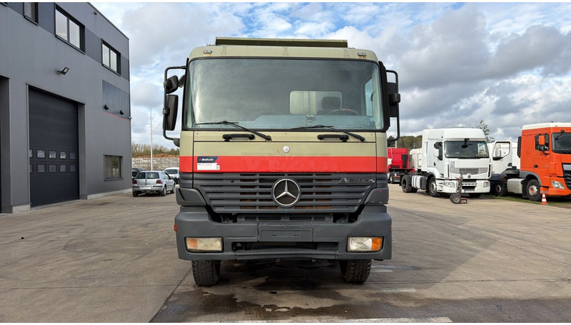 Mercedes-Benz Actros 3235 (EPS / LAMES / GRAND PONT / STEEL SUSP. / 3 PEDALES / MP1) - Самоскид вантажівка: фото 2 Mercedes-Benz Actros 3235 (EPS / LAMES / GRAND PONT / STEEL SUSP. / 3 PEDALES / MP1) - Самоскид вантажівка: фото 2